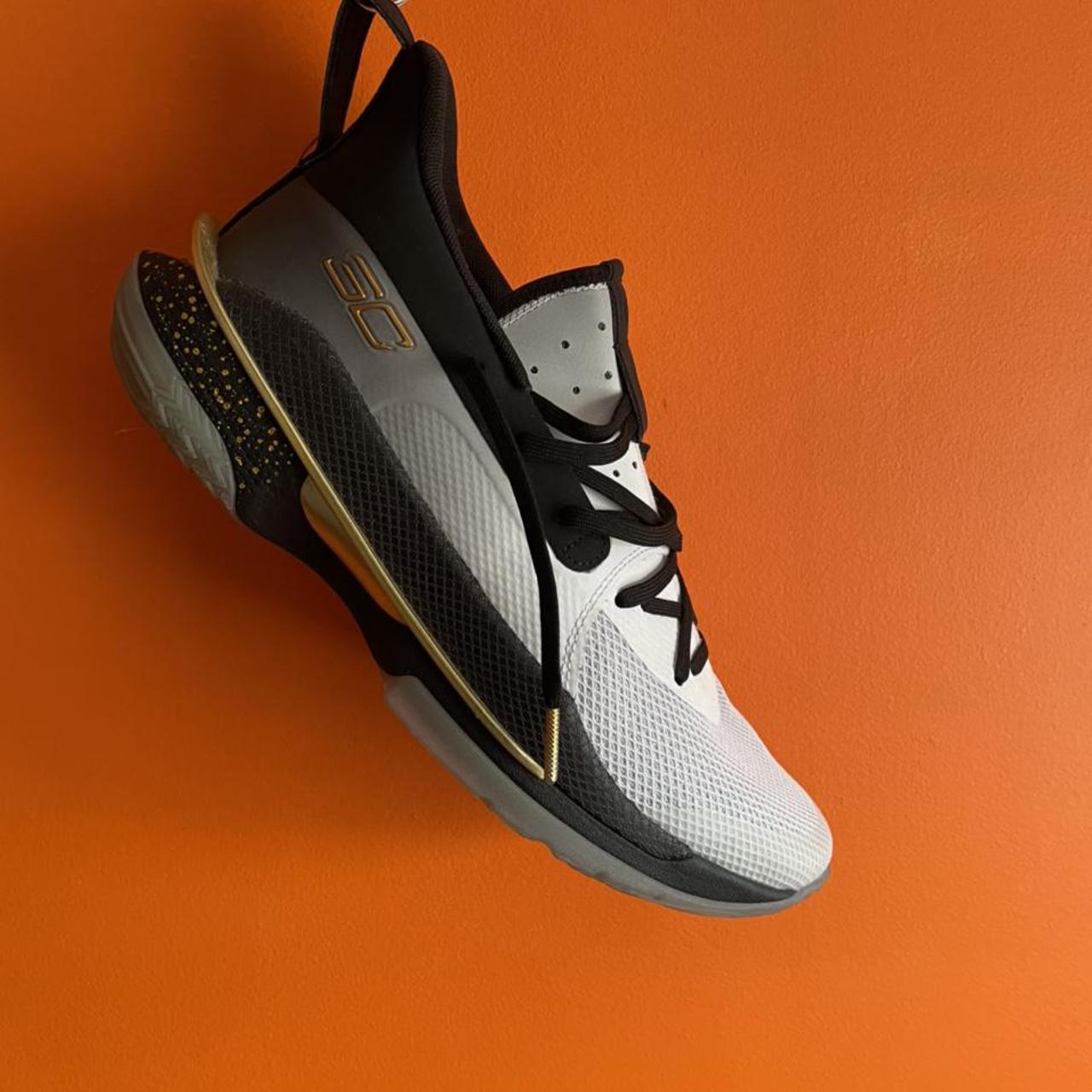 under armour basketball sneakers