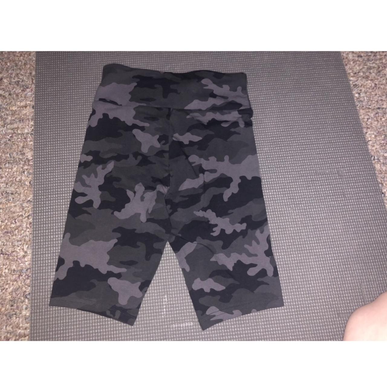 Black and grey camo bike shorts xs - Depop