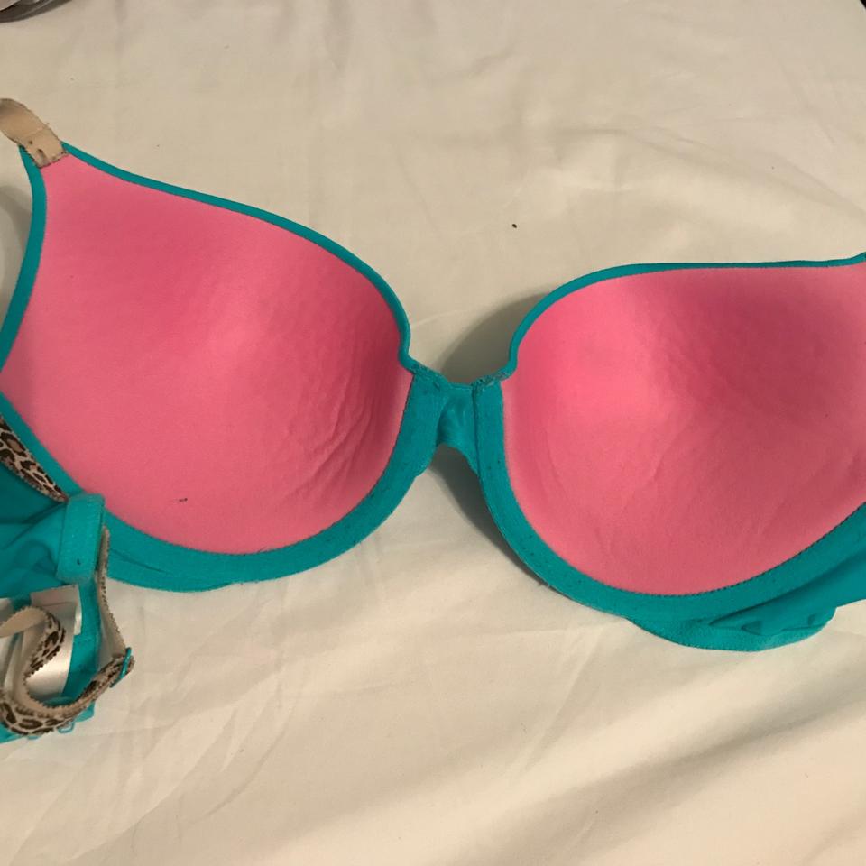 Victoria's Secret Green Velvet Bra (Pink-Victoria Secret) - $8 (71% Off  Retail) - From Kendall