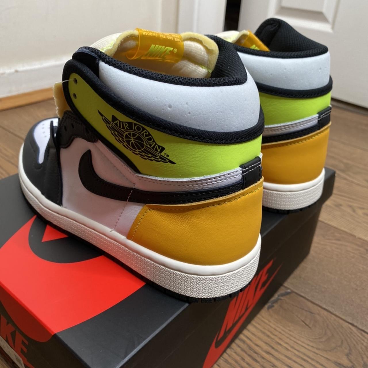 Nike Jordan 1 High Volt Gold , - UK 6.5 / 7 / 7.5 /...