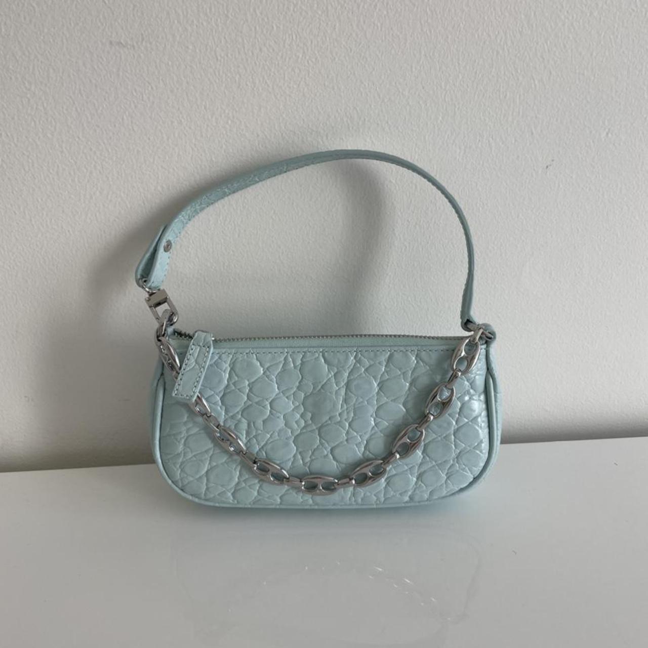 item listed by rachel___andrews