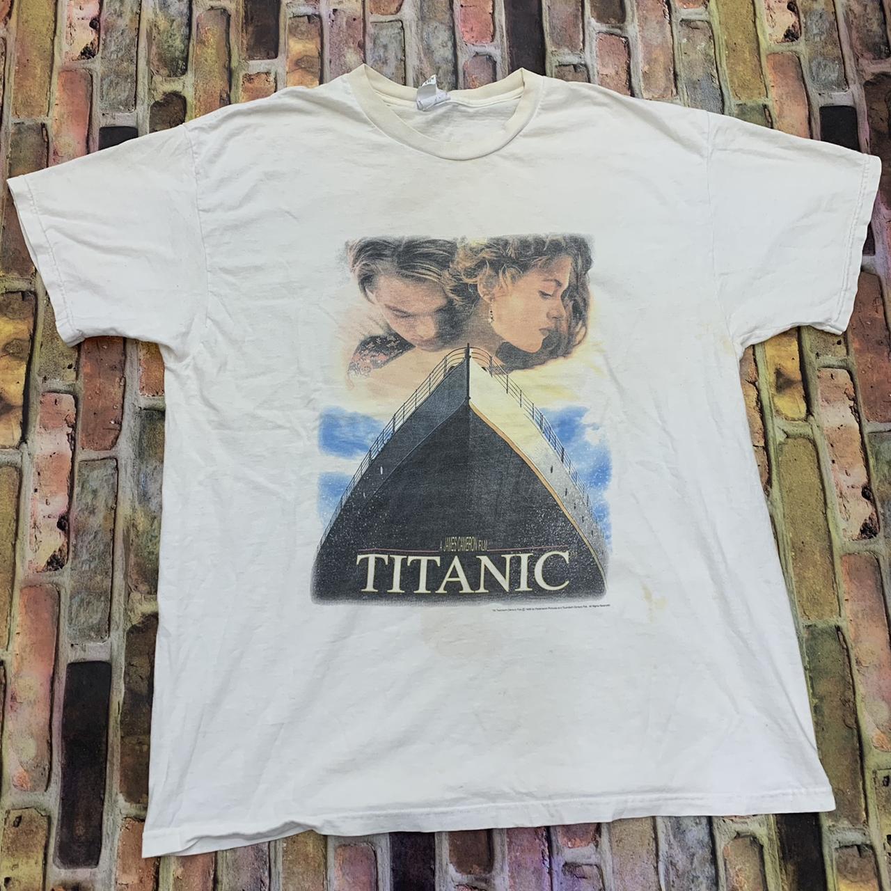 Vintage Titanic movie promo tee in white. From 1998....