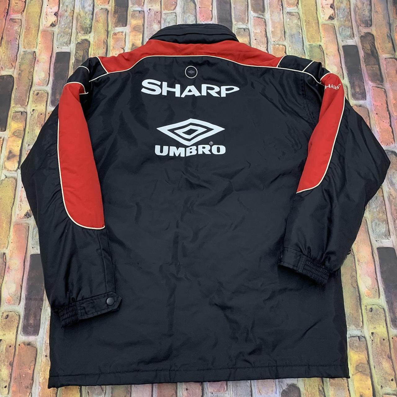 Umbro Men's Black Coat | Depop