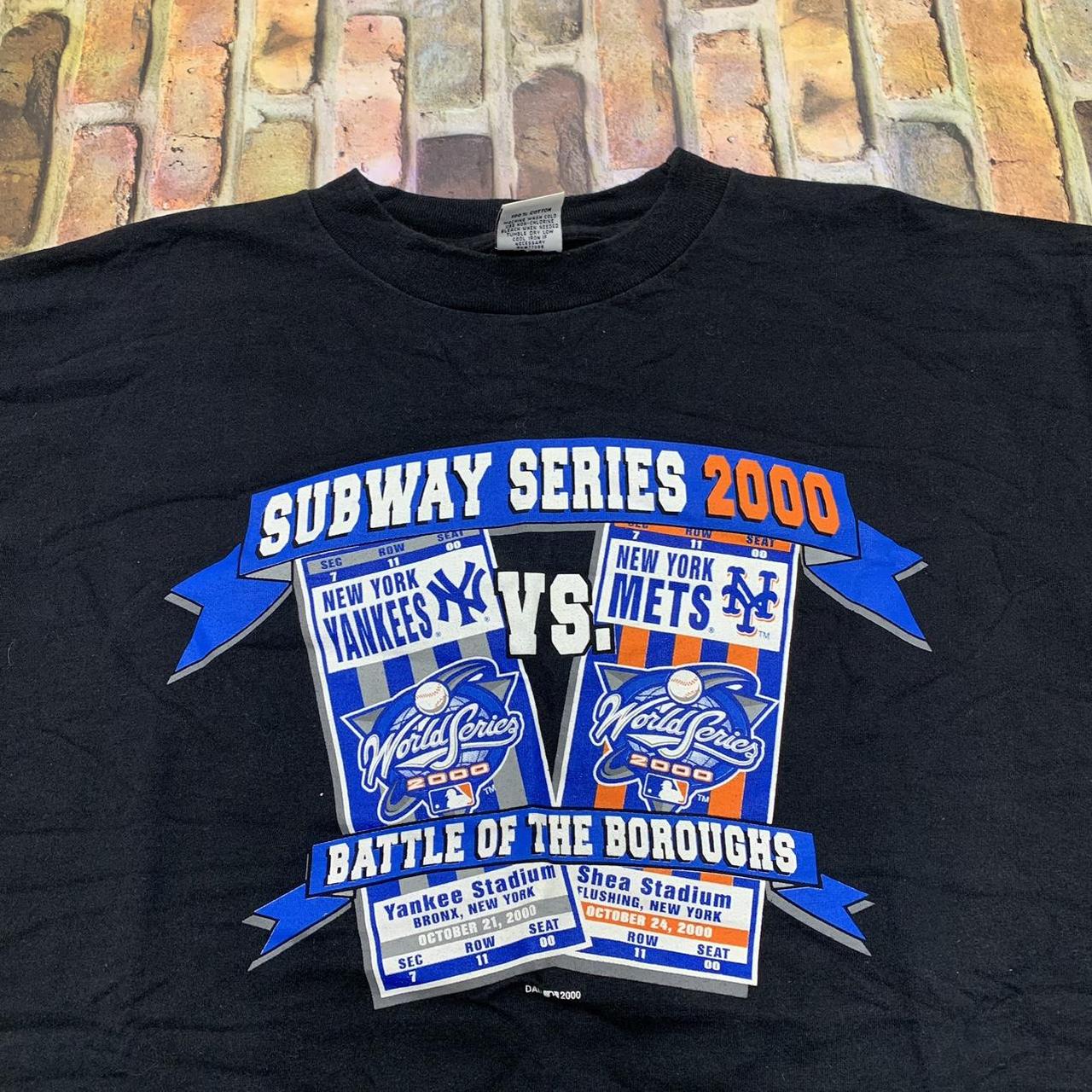 Year 2000 Yankees Subway Series t-shirt IN BRAND NEW - Depop