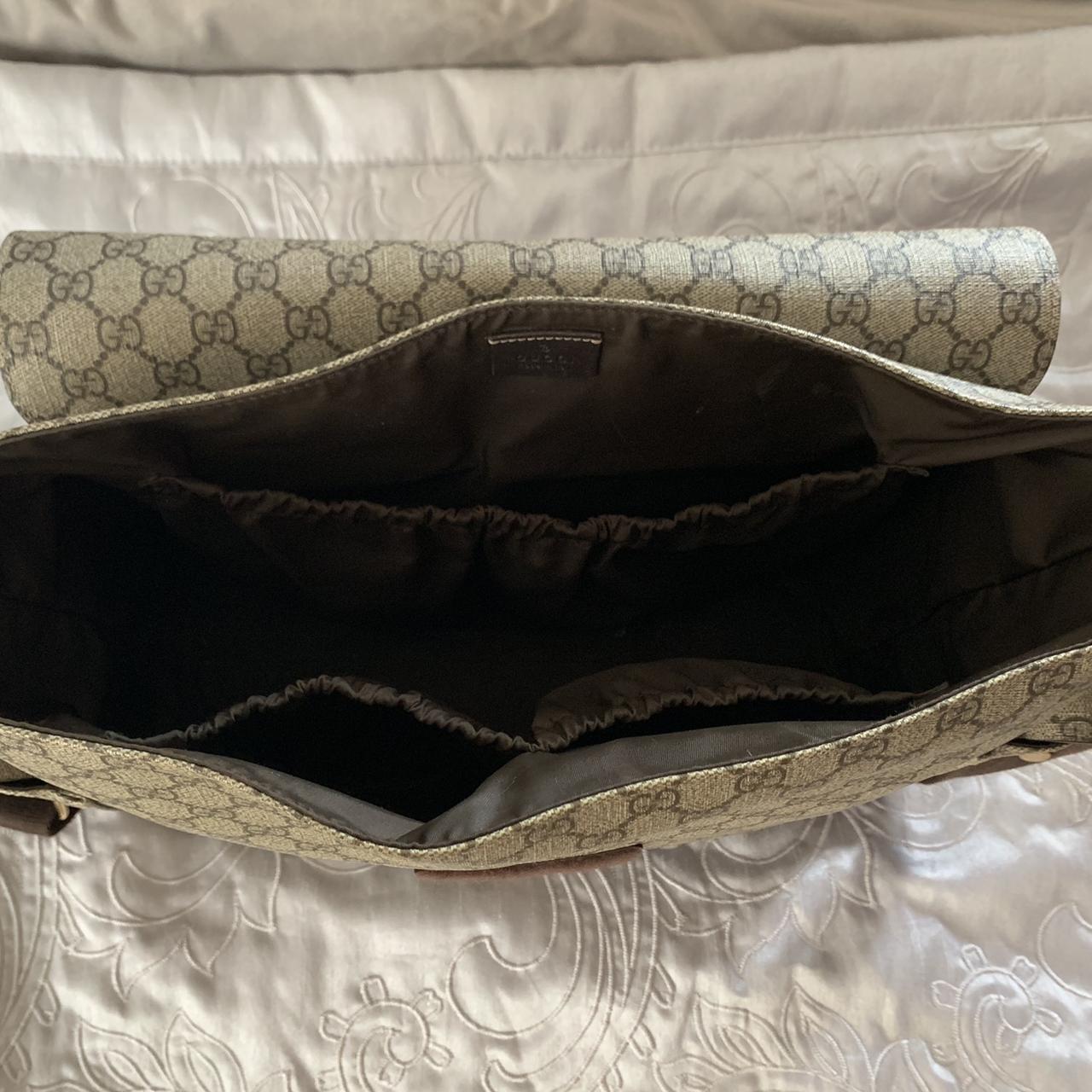Gucci changing bag bought for £885 From Harvey - Depop