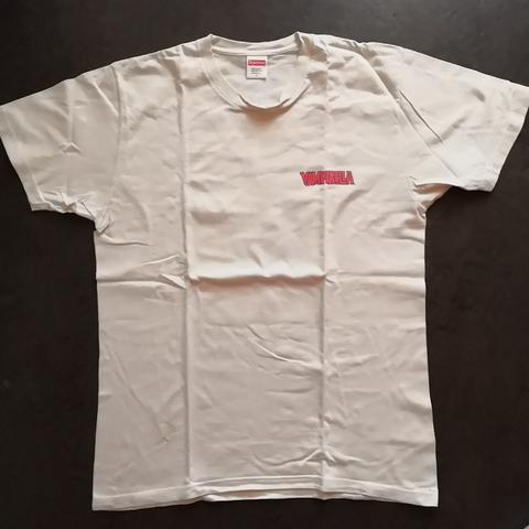 Supreme vampirella card tee sale