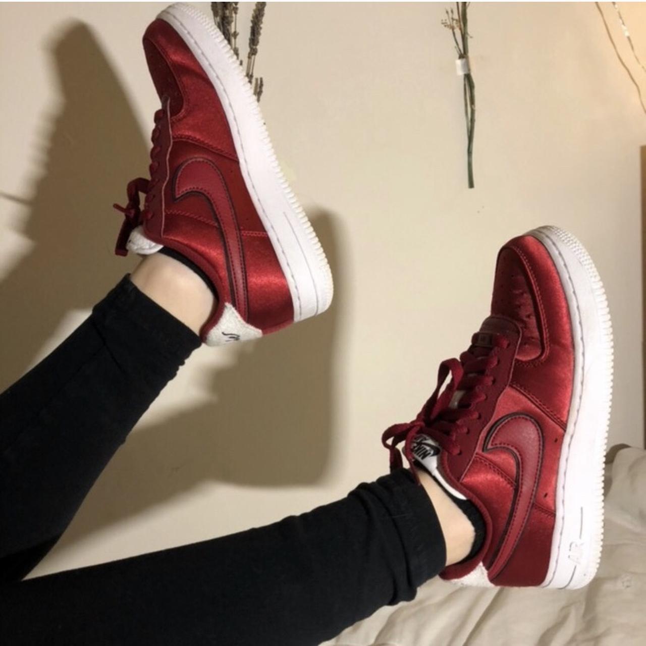 nike air force 1 07 se red crush