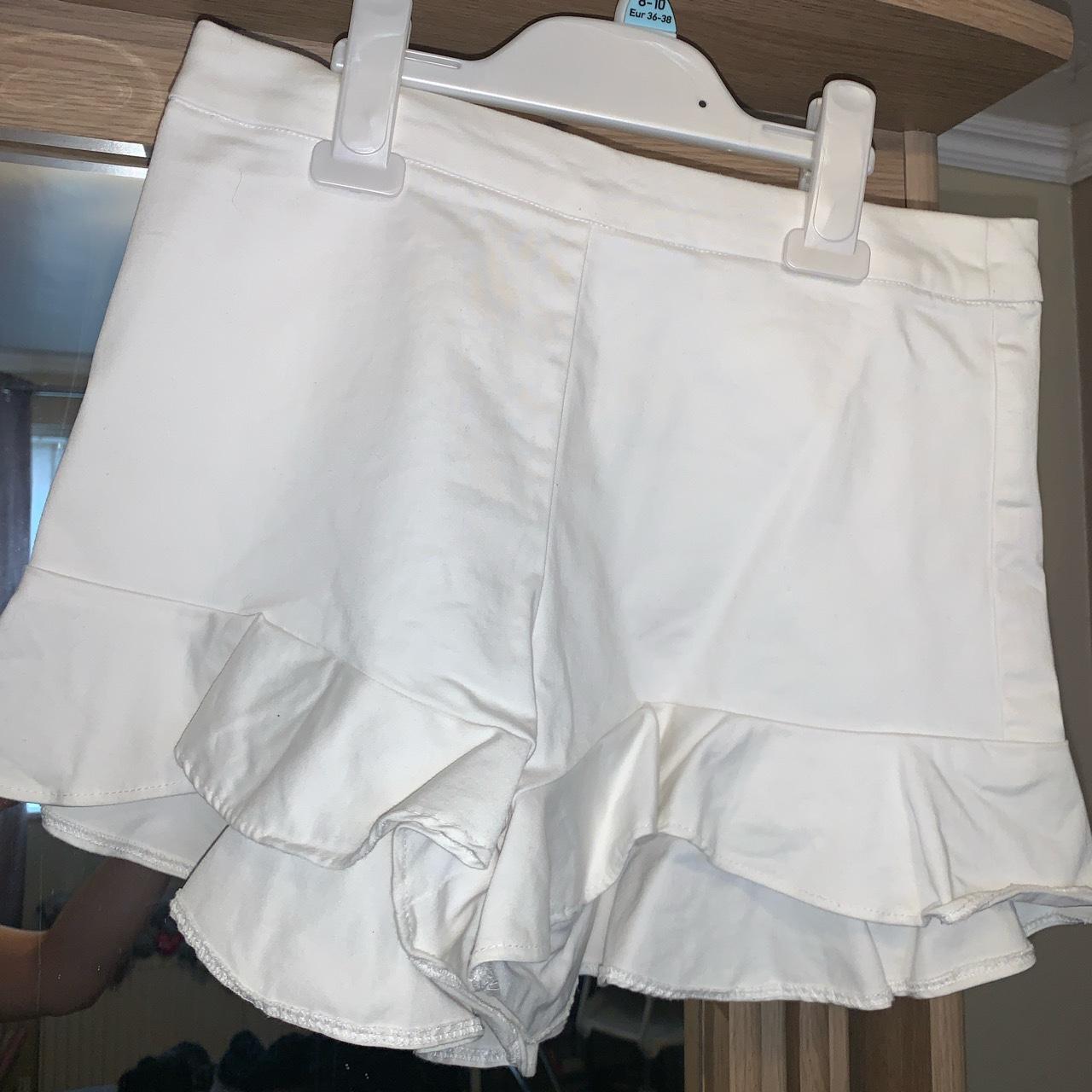 zara white ruffle shorts