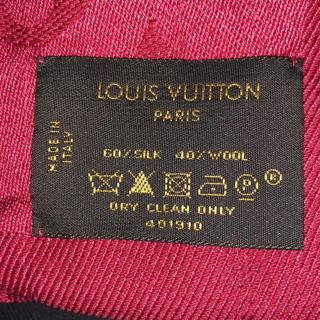LOUIS VUITTON LOGO SCARF RED Made of silk 28 - Depop