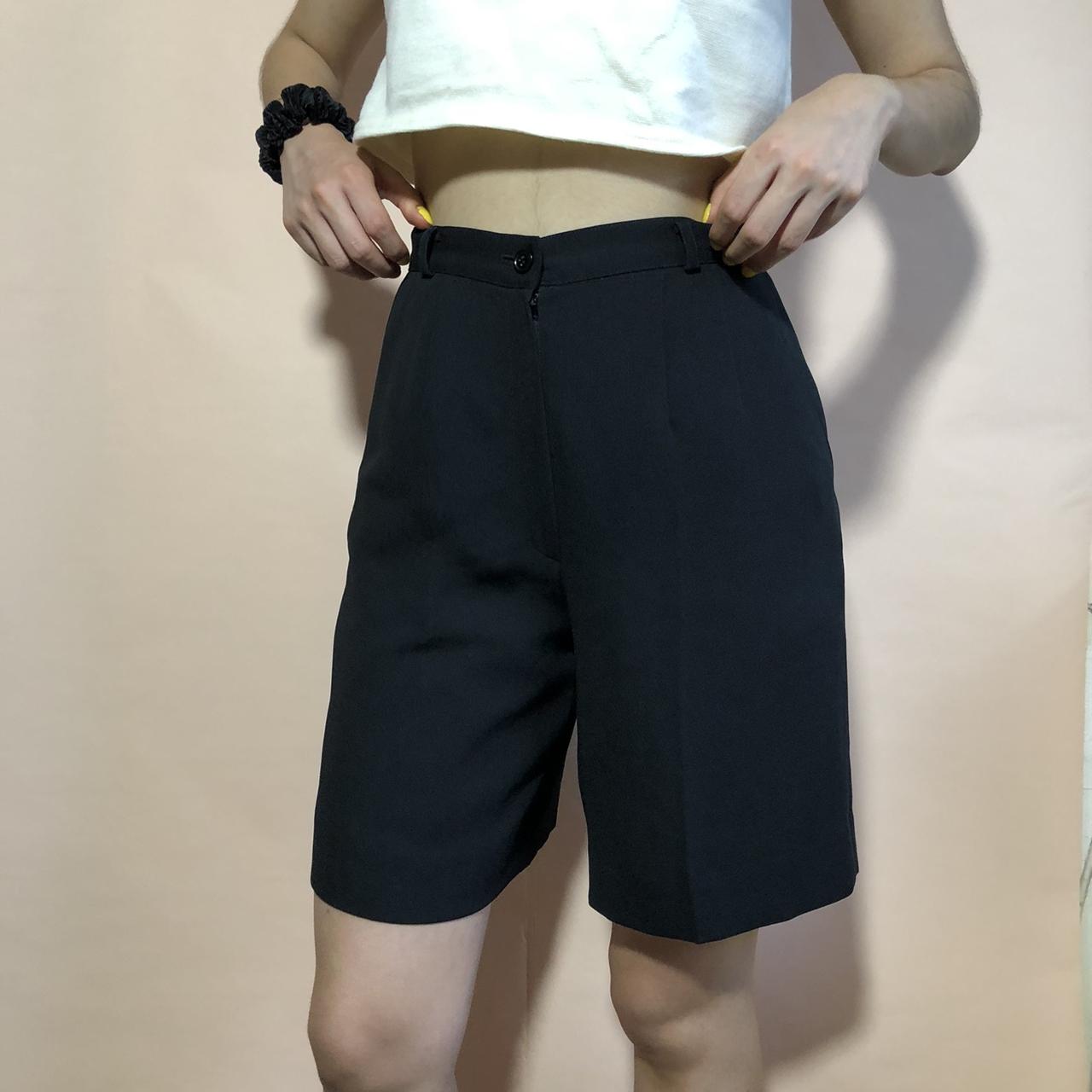 vintage black long shorts 👟🧥 so classy and perfect... - Depop