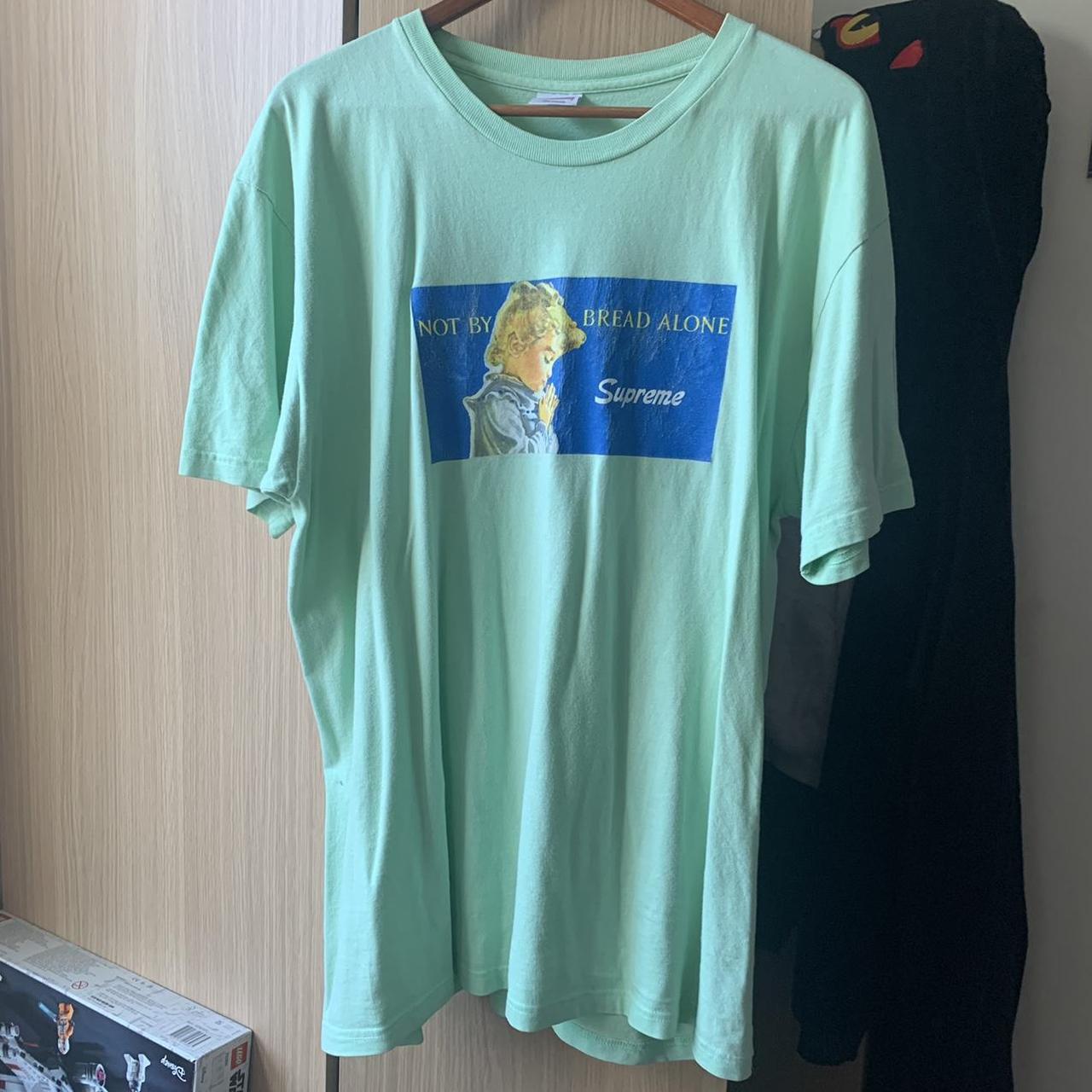 supreme bread tee