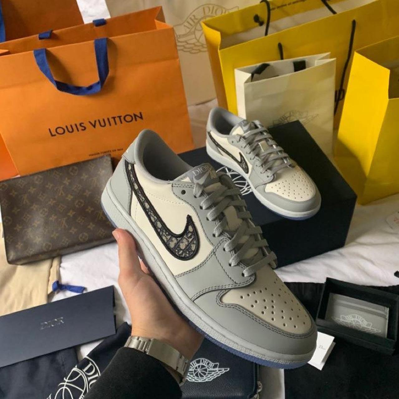 Dior Men's Grey And White Trainers 