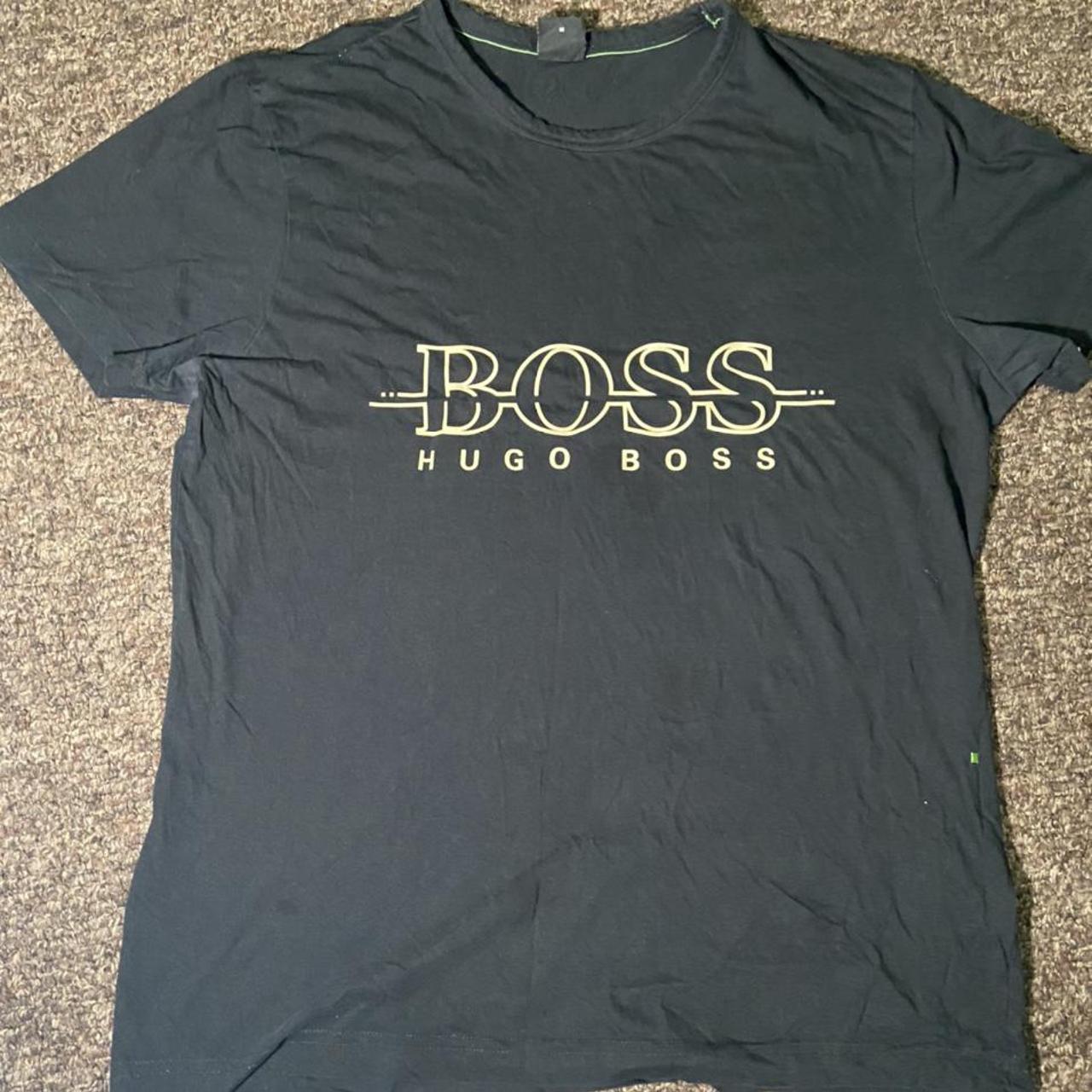 Hugo Boss Men's Black and Gold T-shirt