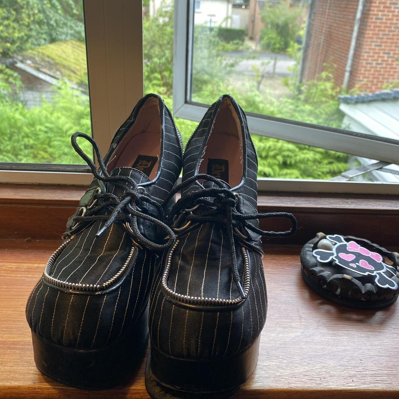 demonia platform heels