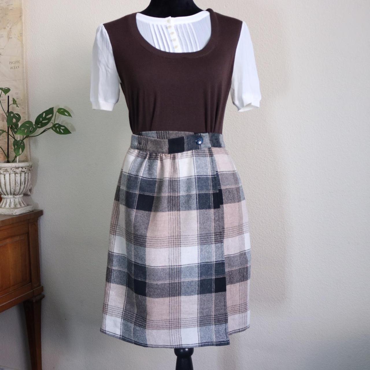 Grey plaid skirt discount 60s