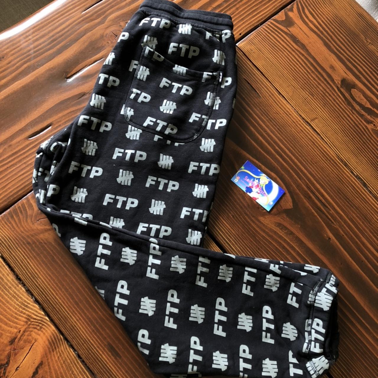 FTP x Undefeated Pants, ▪️Size: M, ▪️Condition:...