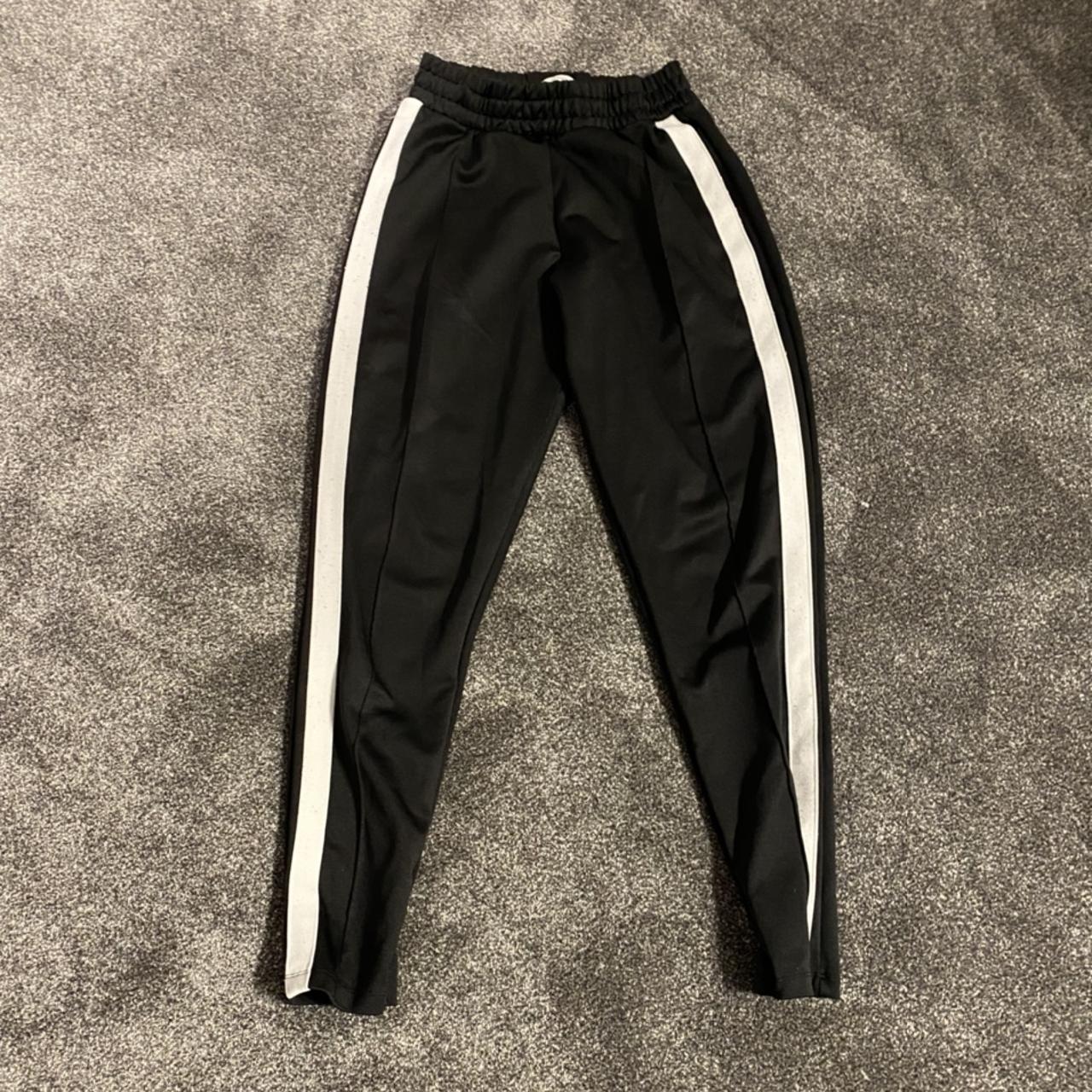 Women's Black Trousers | Depop