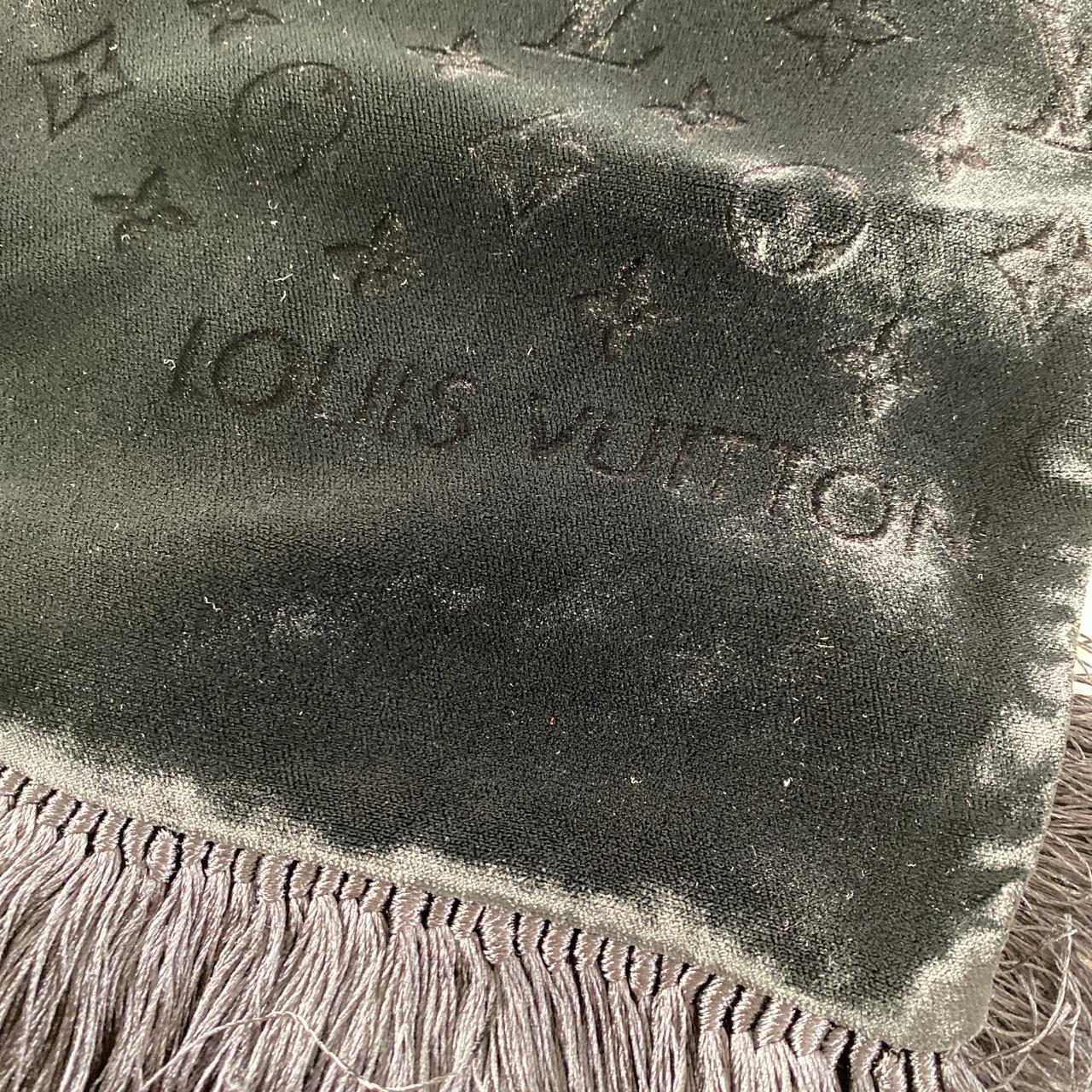 VTG Louis Vuitton Monogram Wool Scarf This Vintage - Depop