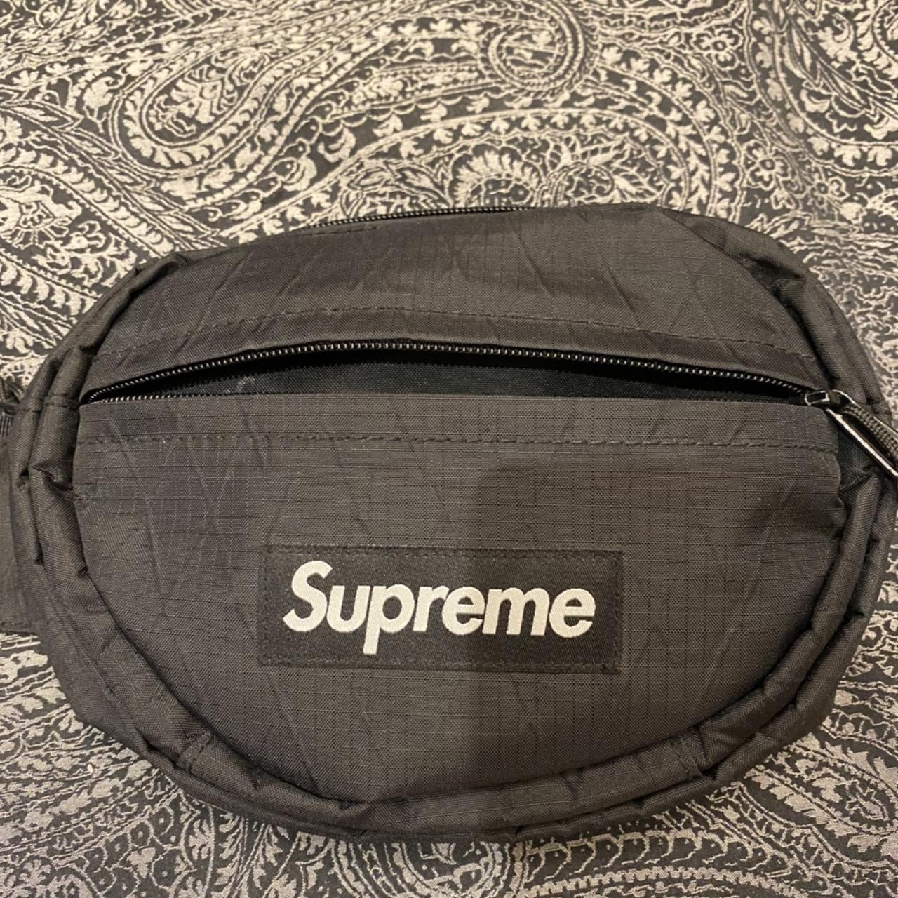 Supreme fw18 waist discount bag