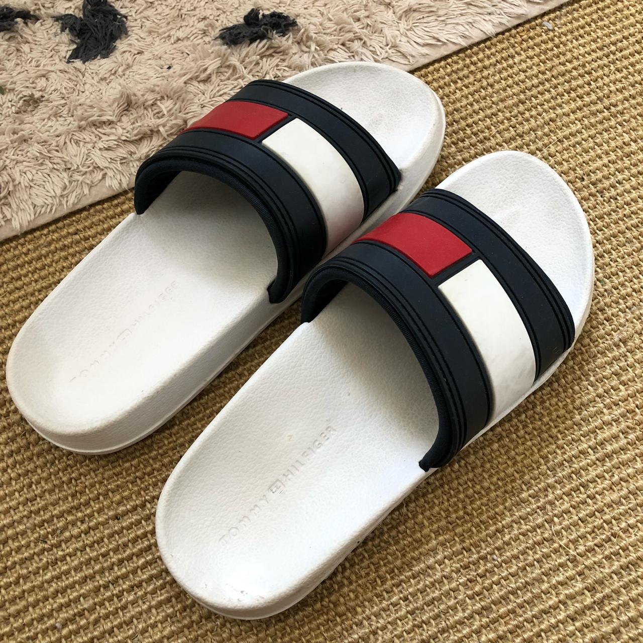 tommy hilfiger sliders size 3