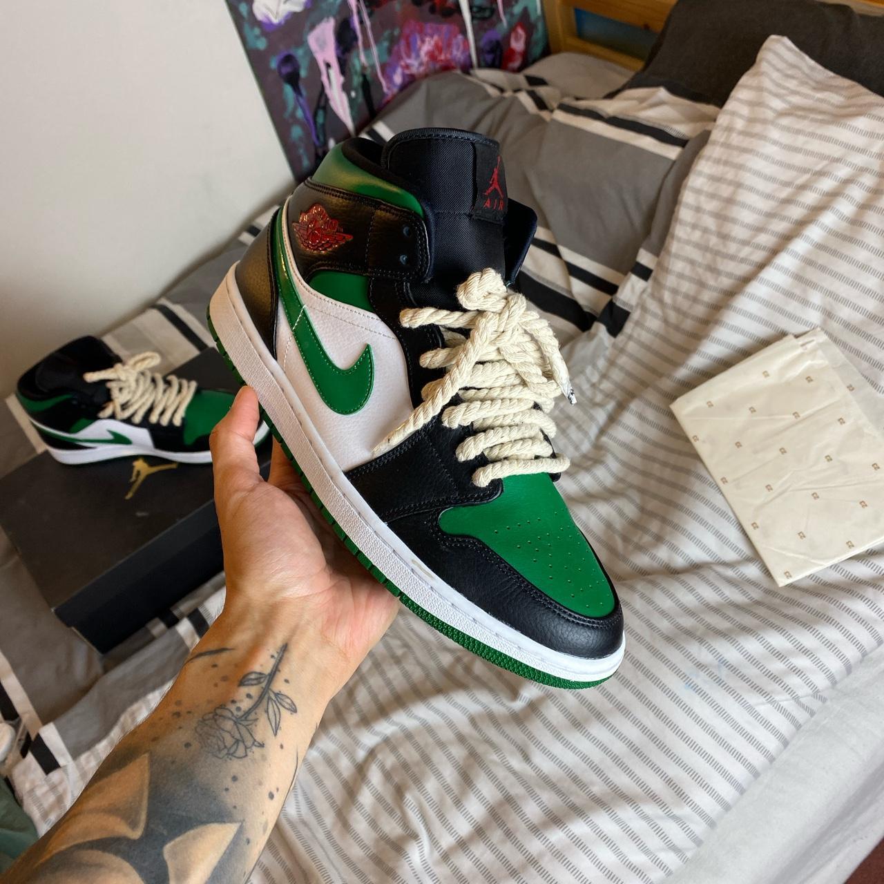 pine green white laces