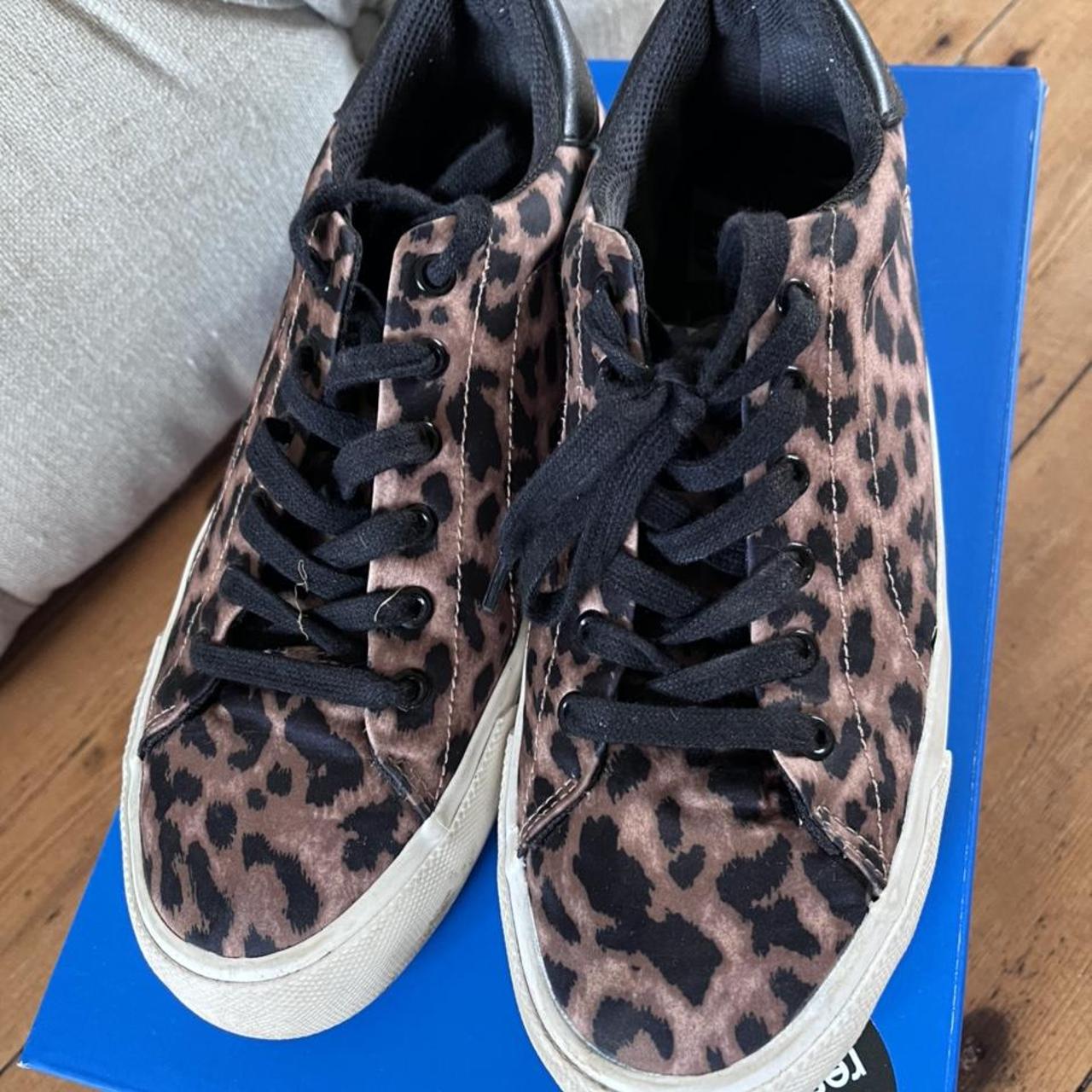 tennis leopard zara