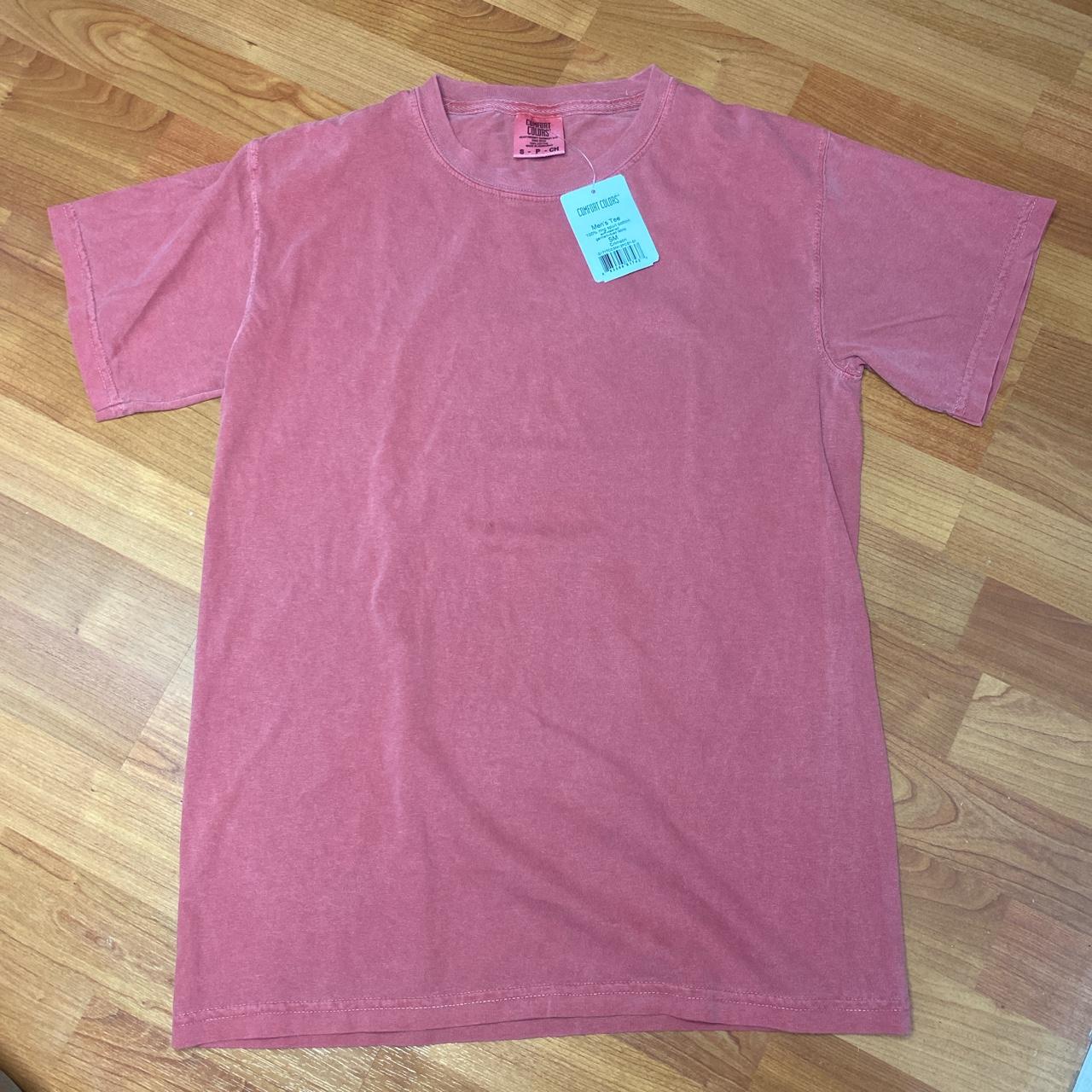 Comfort colors Crimson Tee Dead stock size small... - Depop
