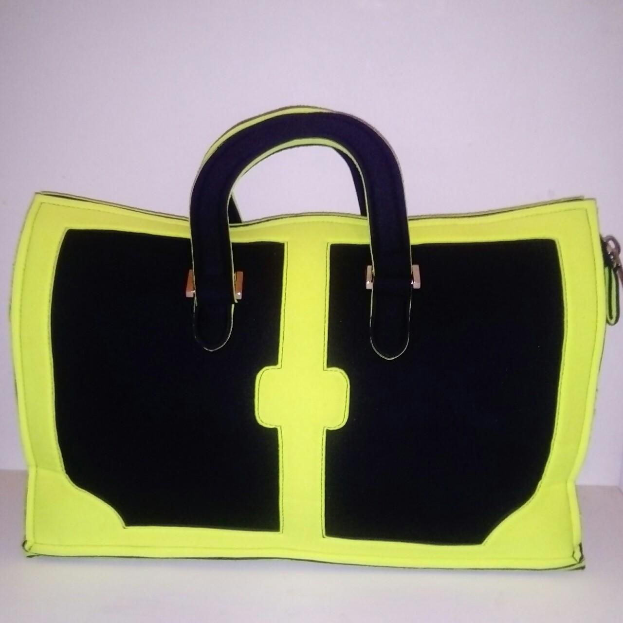 Leghila hot sale neoprene bag