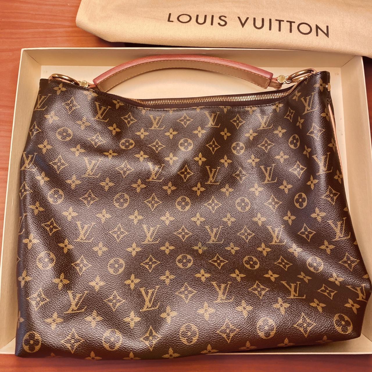 🇬🇧 I bought this Louis Vuitton Sully MM bag in 2013, - Depop