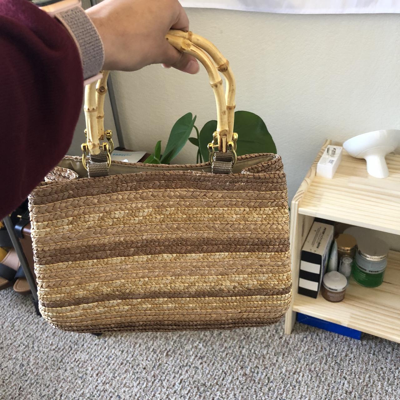 Straw bag perfect for summer and spring! I love... Depop