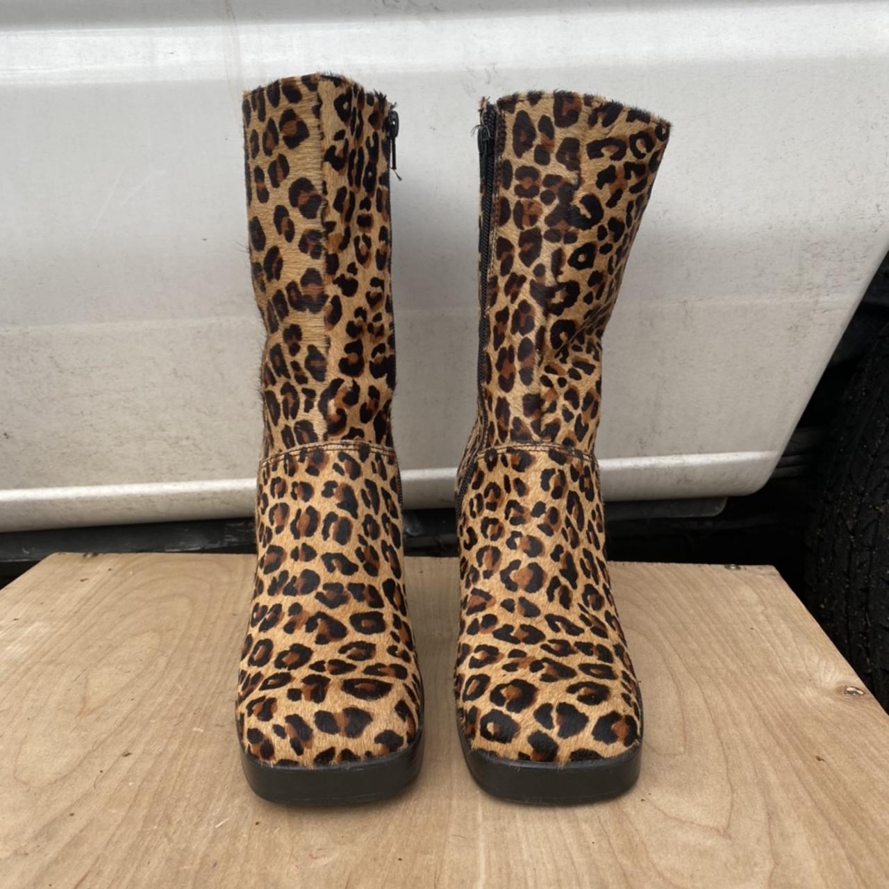 Steve madden cow hot sale print boots