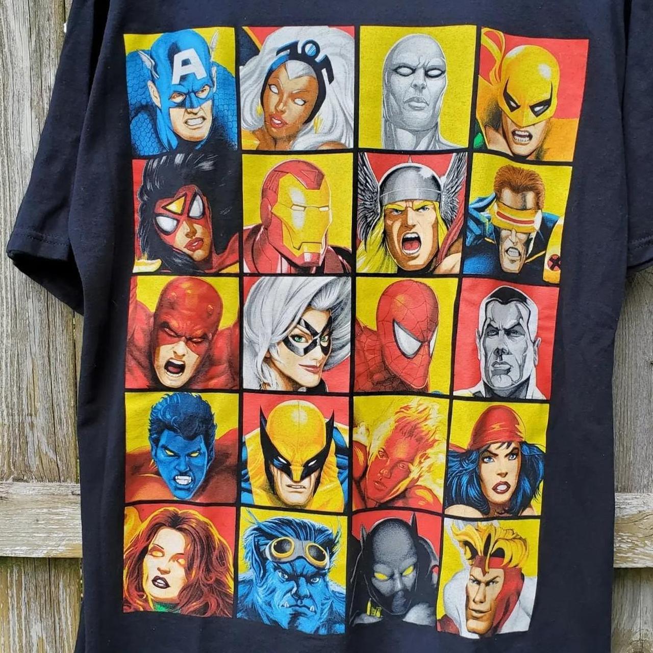 Vintage Marvel X-men / Avengers t shirt. 2000s....