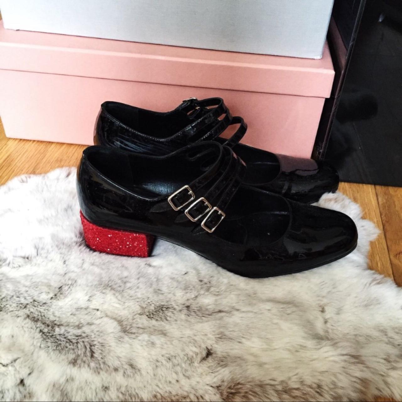 Saint laurent mary jane hot sale shoes