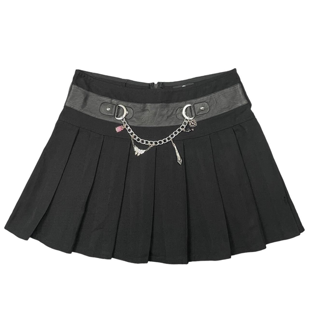 Black pleated mini skirt w customized charm... - Depop