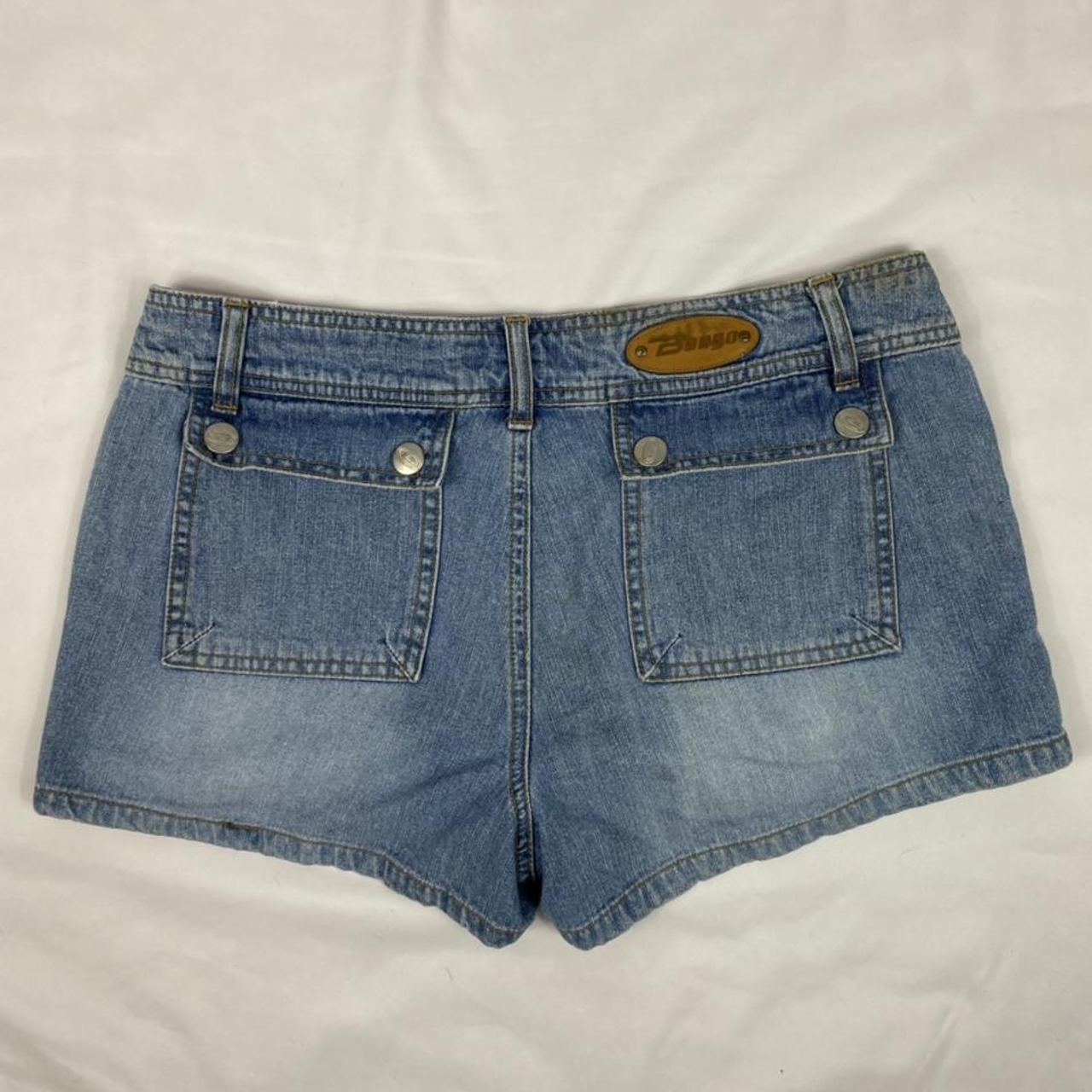 Y2k bongo shorts - Womens 11 - Meausrements: 31 in... - Depop