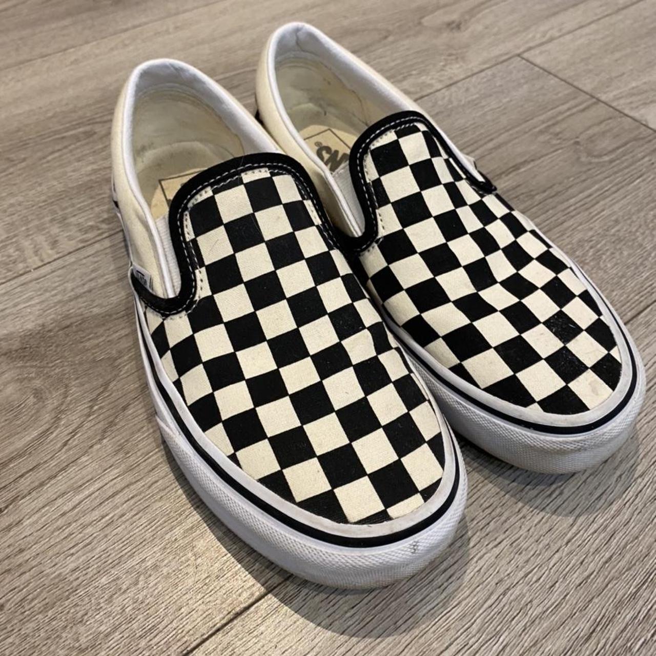 vans checkered cream