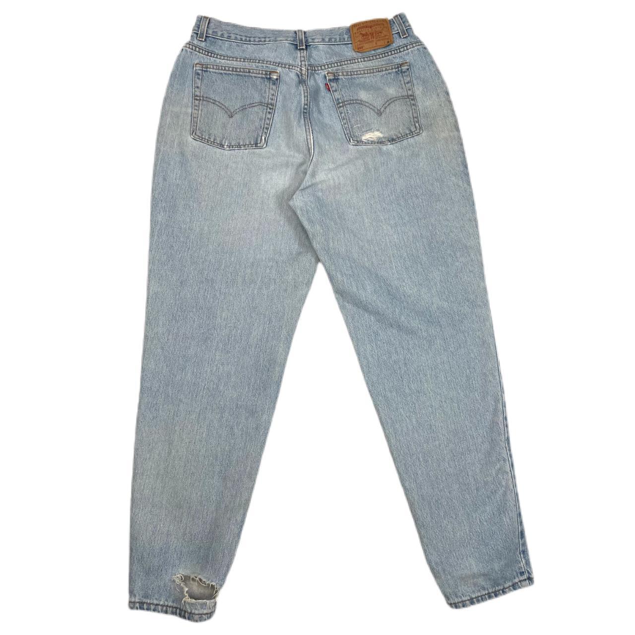 Vintage Levi’s 550 distressed jeans • Women's Size... - Depop