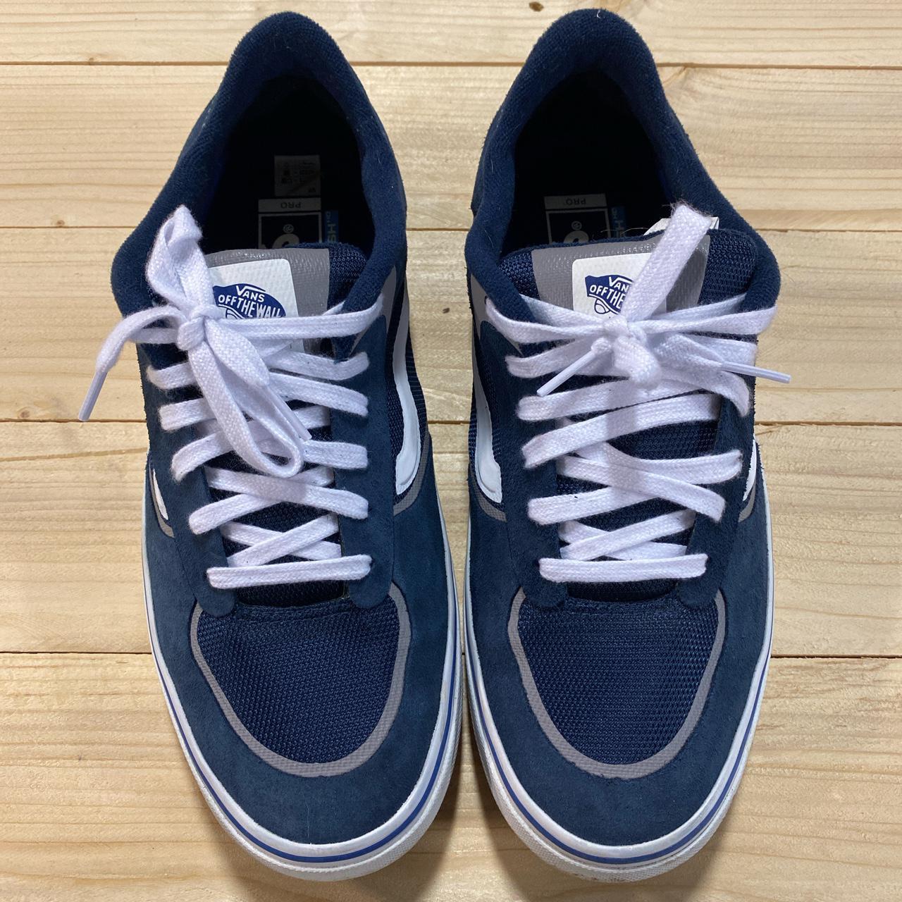 Vans Men's Blue and White Trainers (3)