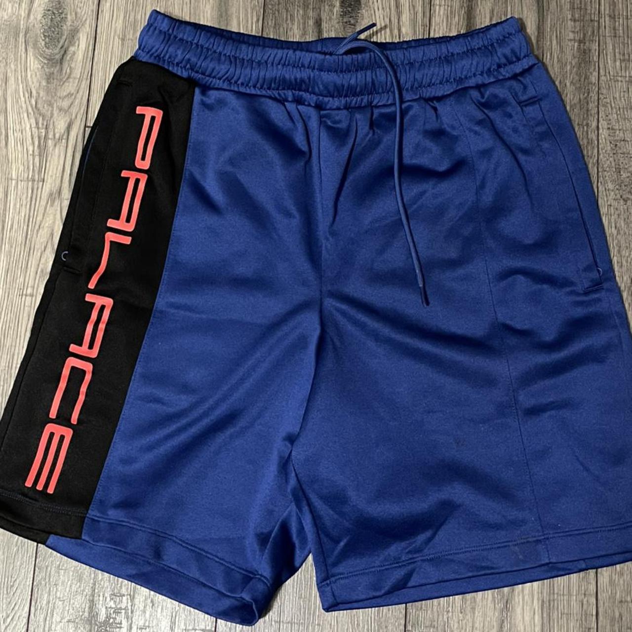 PALACE SKATEBOARDS Jogger Shorts deals Size: Medium