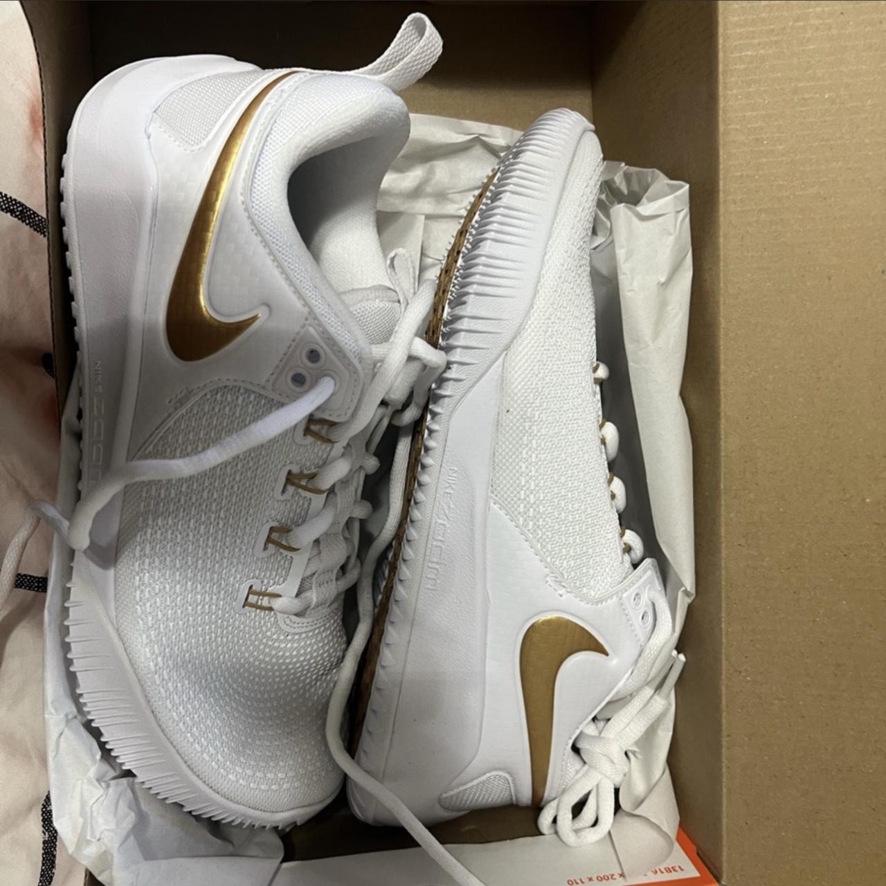 Brand new on sale nike shoes