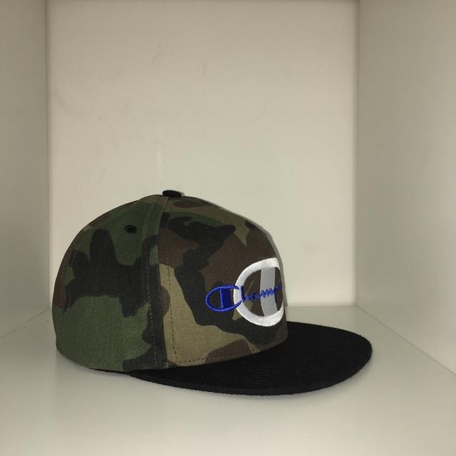 Supreme x champion camo hat Barely worn, in great... - Depop