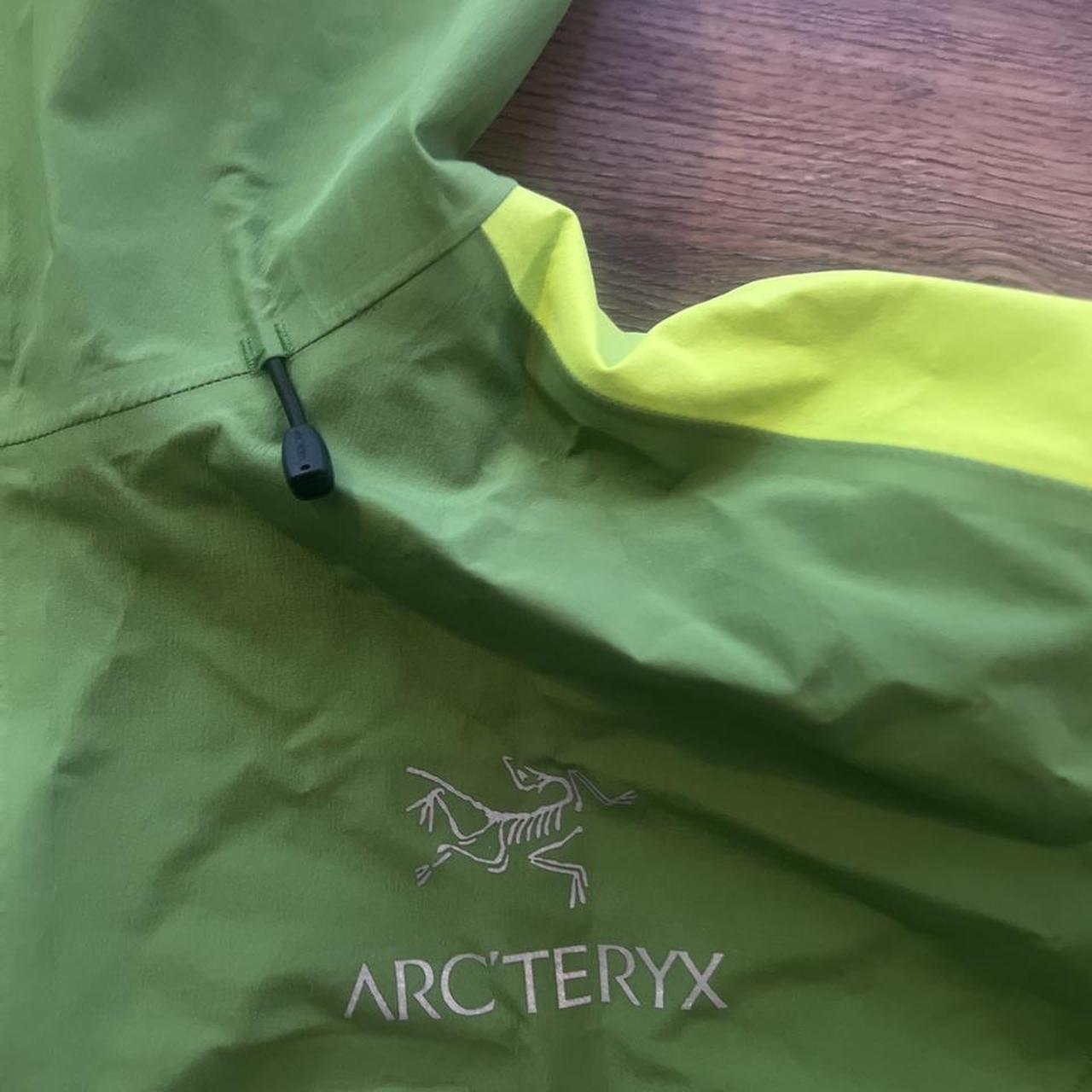 Arc'teryx Men's Green Jacket | Depop