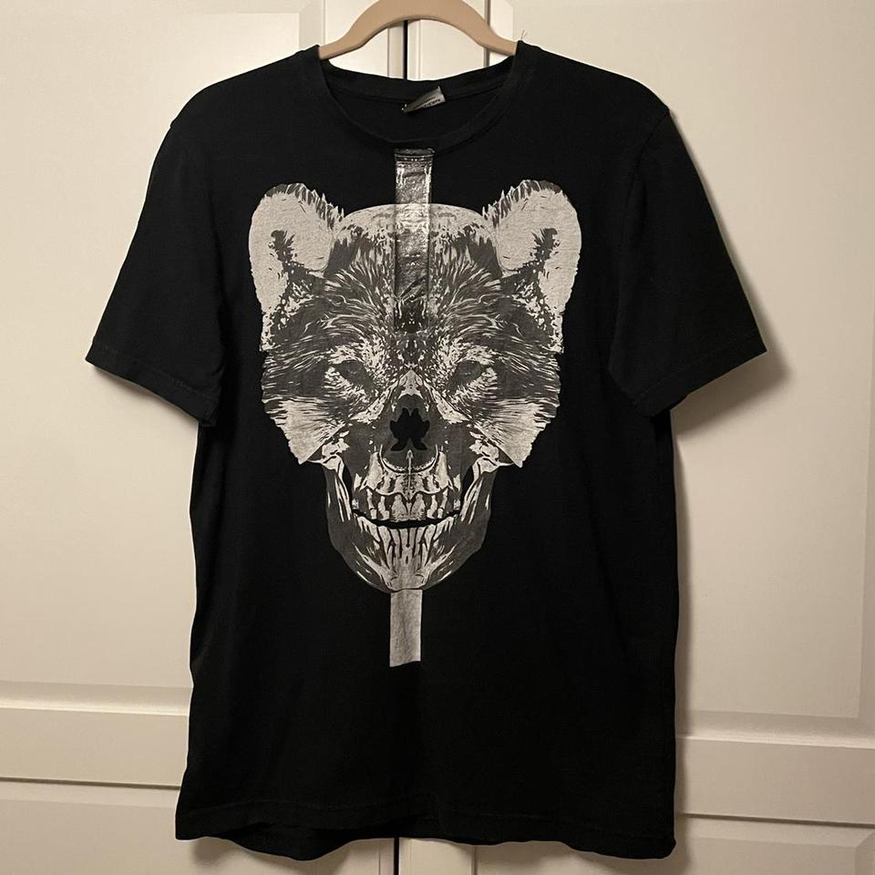 burlon wolf skeleton print graphic tshirt... - Depop