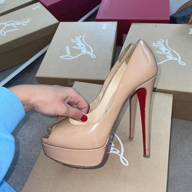 Christian louboutin lady peep spikes uk 2. 150 - Depop