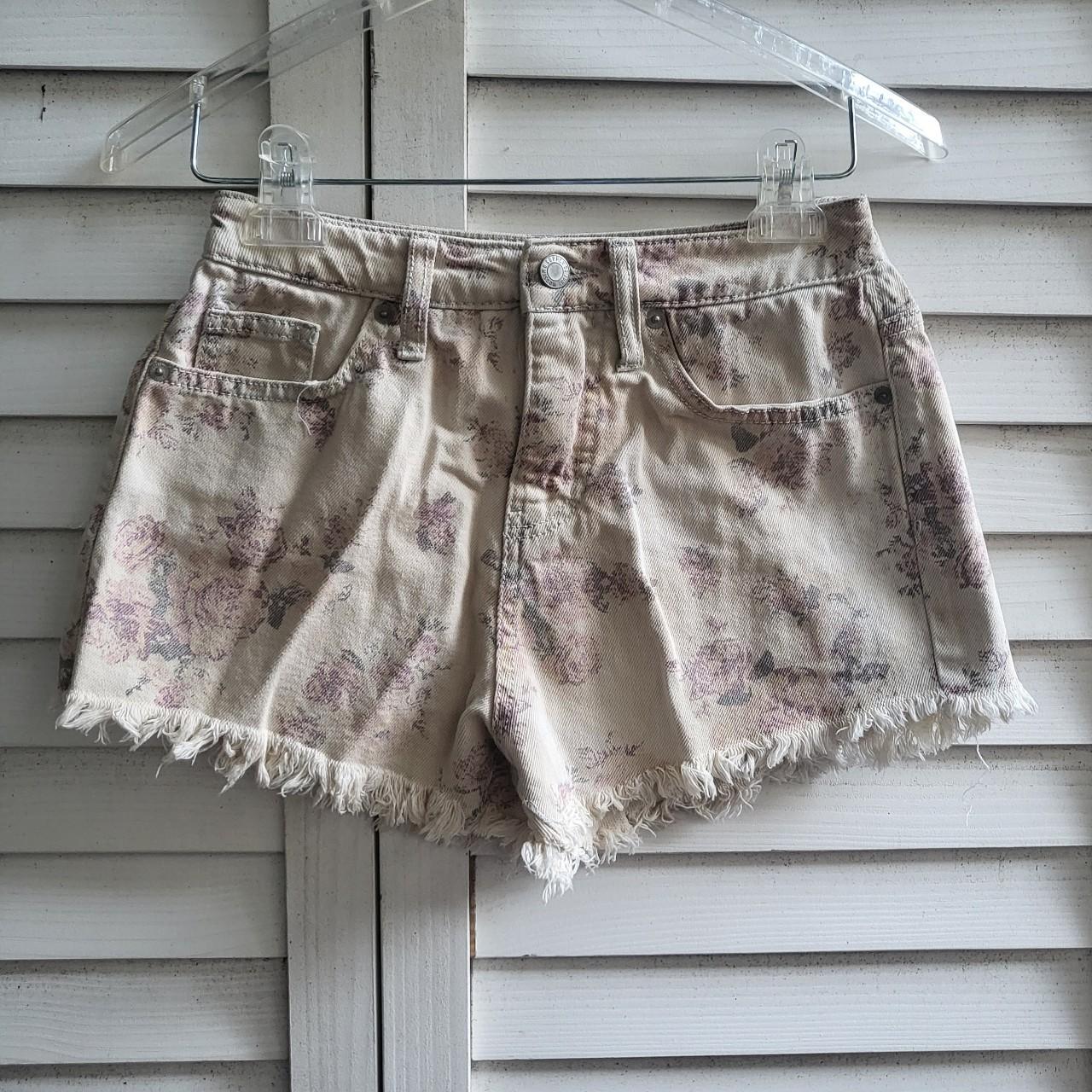 Mossimo antique faded floral print high waisted... - Depop