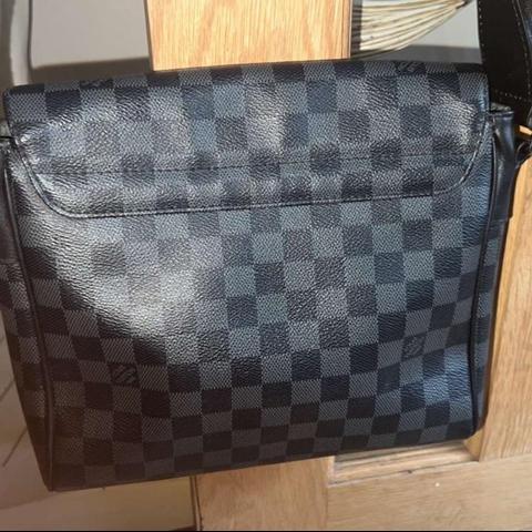 Louis Vuitton messenger bag with receipts dm for - Depop