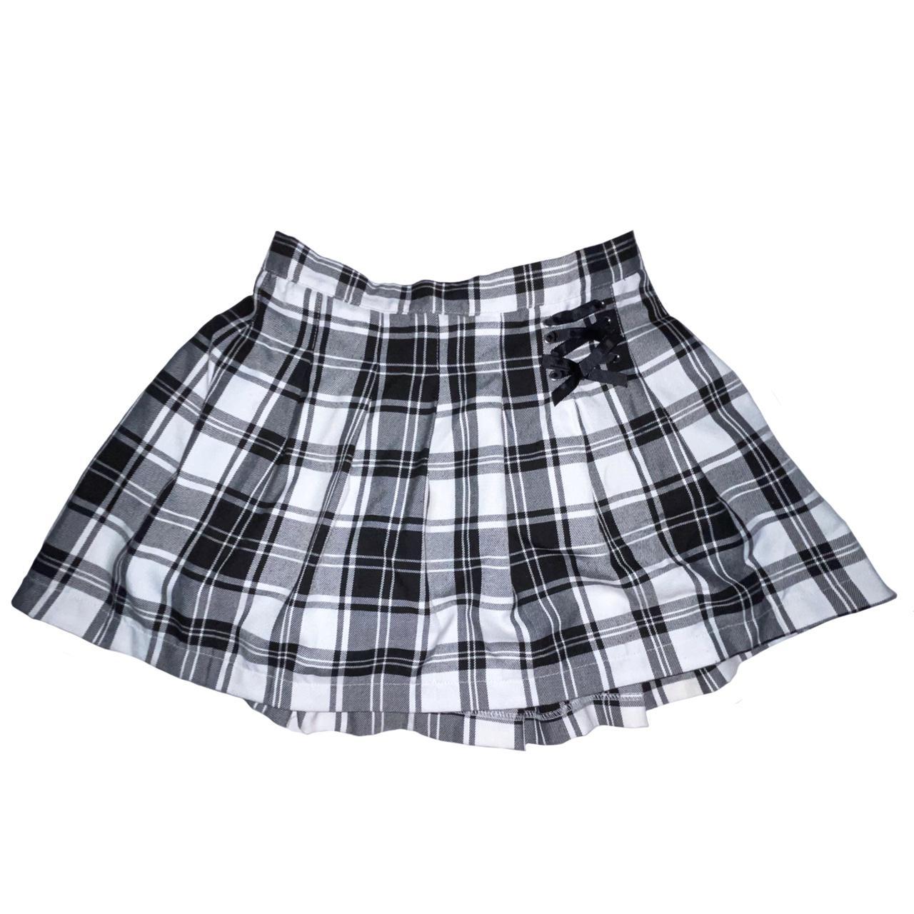 Black and white plaid tennis skirt hotsell