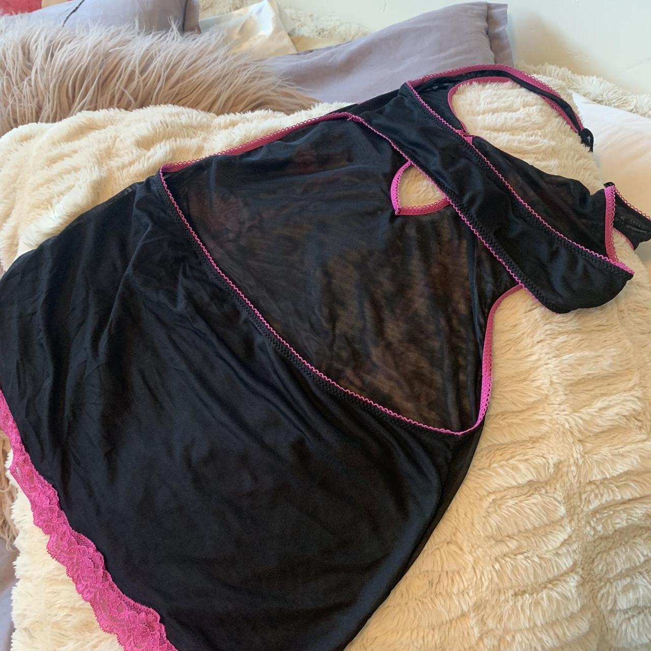 I am Gia brandy slip dress black floral Size... Depop