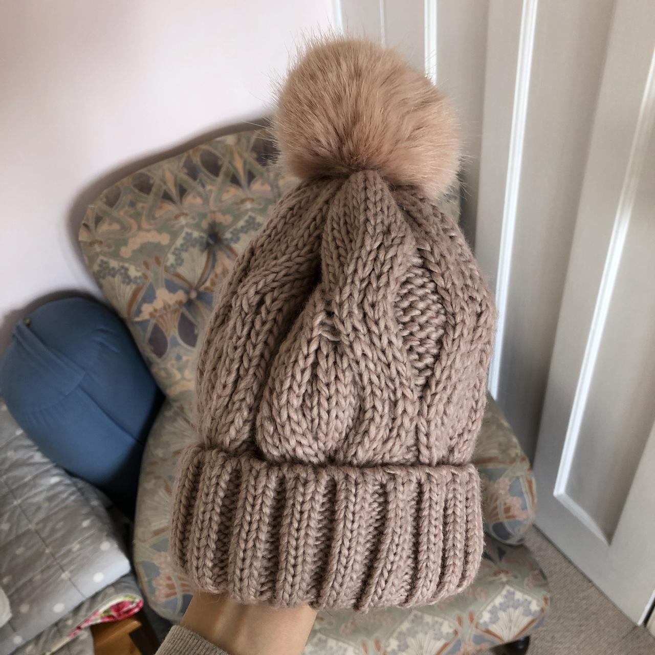 H&m bobble outlet hat