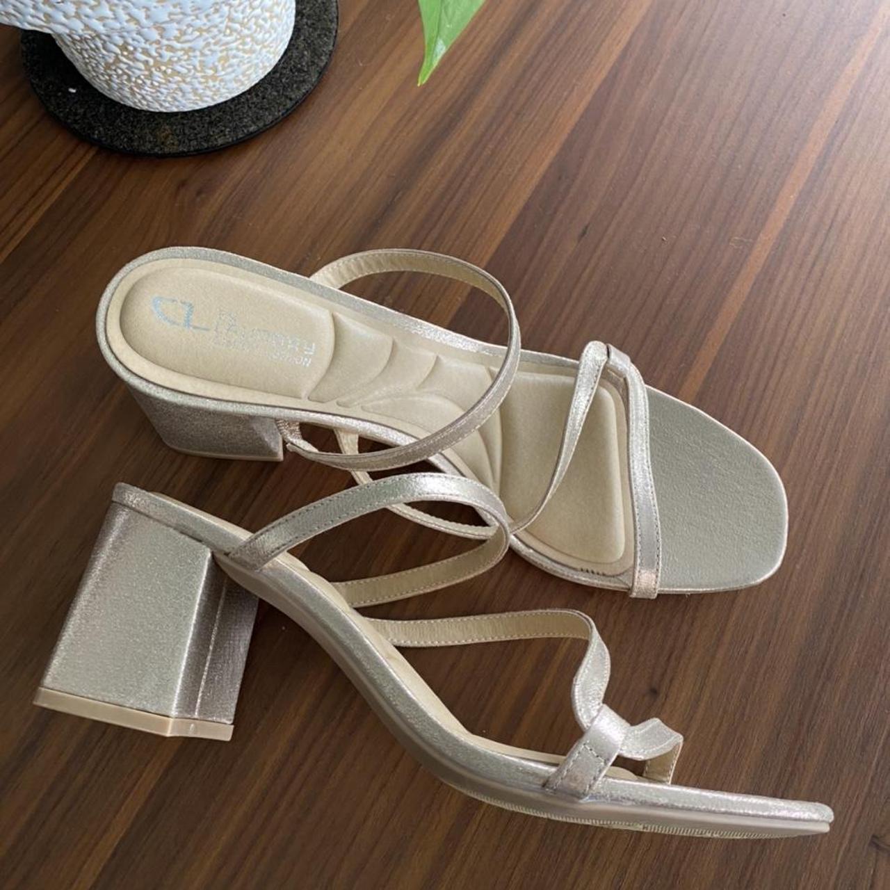 Product Image 1 - Chinese laundry comfort cushion strappy